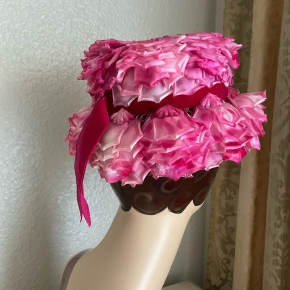 Vintage pink Hat petals rose